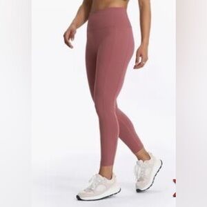 Vuori Women's Studio Pocket Legging in Burnt Orange SZ L